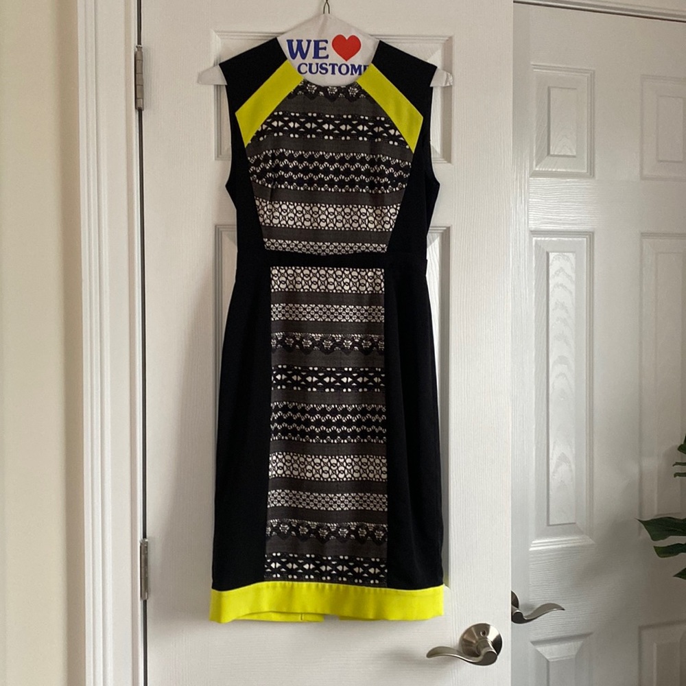 Pretty BCBG dress - great for work or weddings